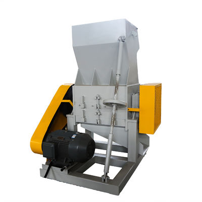 Macchina di riciclaggio di materiale per frantumatori HYSJ-520 professionale con 6 coltelli rotanti